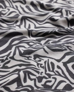 Relaxed Button Up -Men's daily clothing Mens RelaxedButtonUp BlackBeigeAnimal Detail2