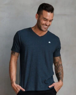 V-Neck Tee - Branded 38 V-Neck Tee - Branded -Men's daily clothing Vneck Navy Front